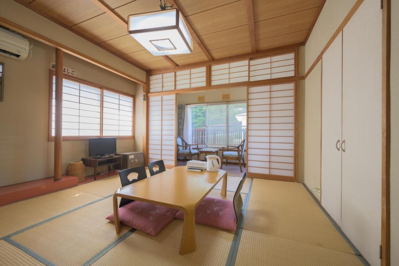 Shibu Onsen Kadoya Hotel Yamanouchi  Exterior photo