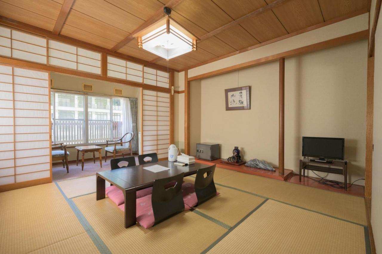 Shibu Onsen Kadoya Hotel Yamanouchi  Exterior photo